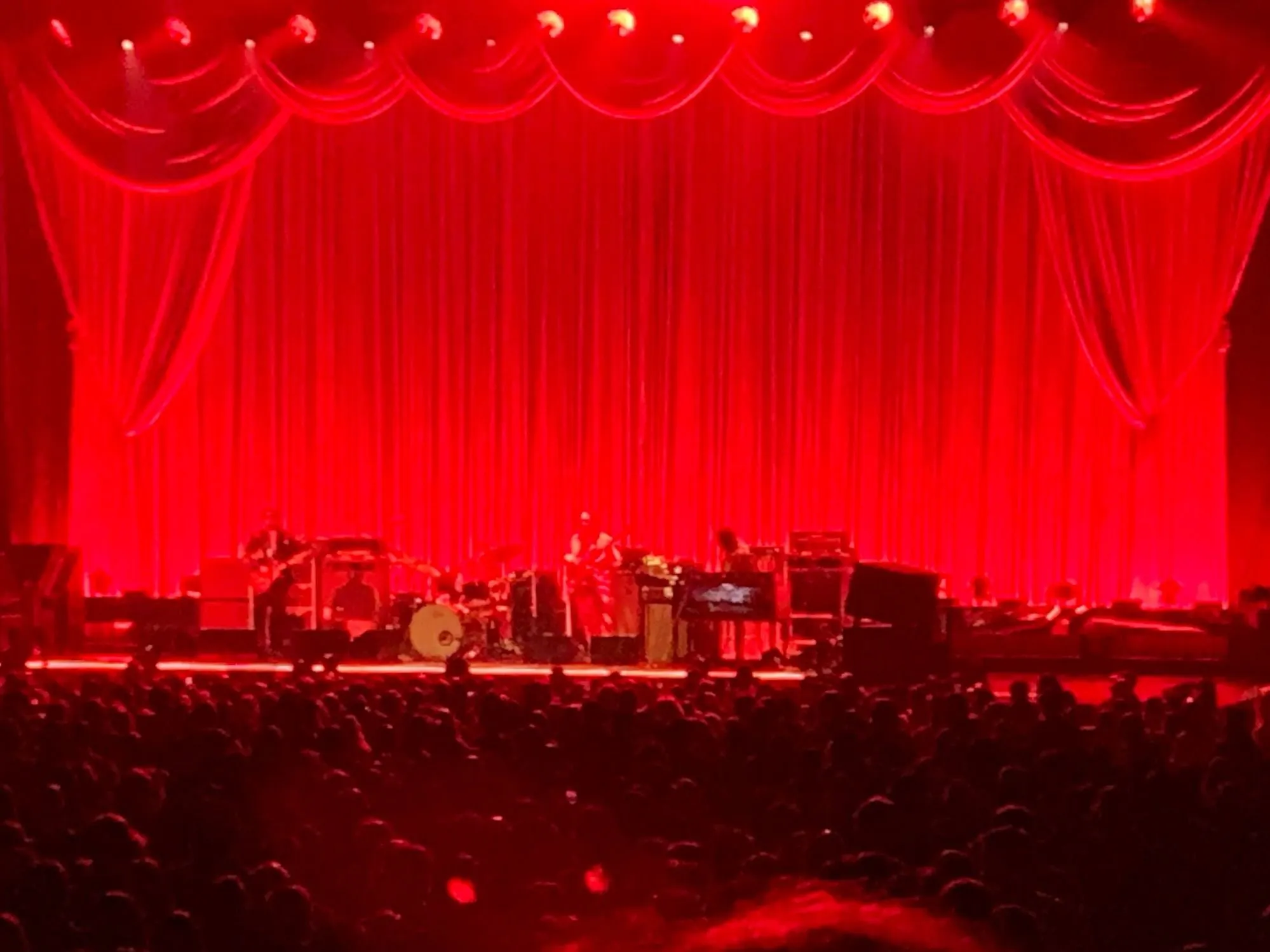 Sturgill Simpson Revives Classic Rock on his Good Look'n Tour